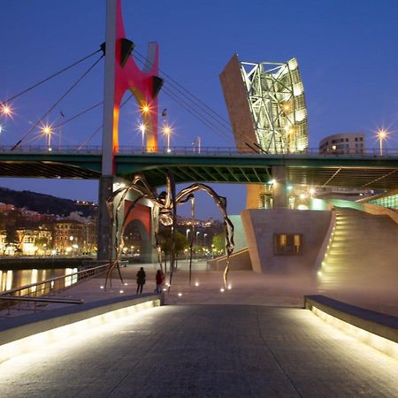 Clasico Y Funcional Vivienda Turistica Centro Bilbao Exteriör bild