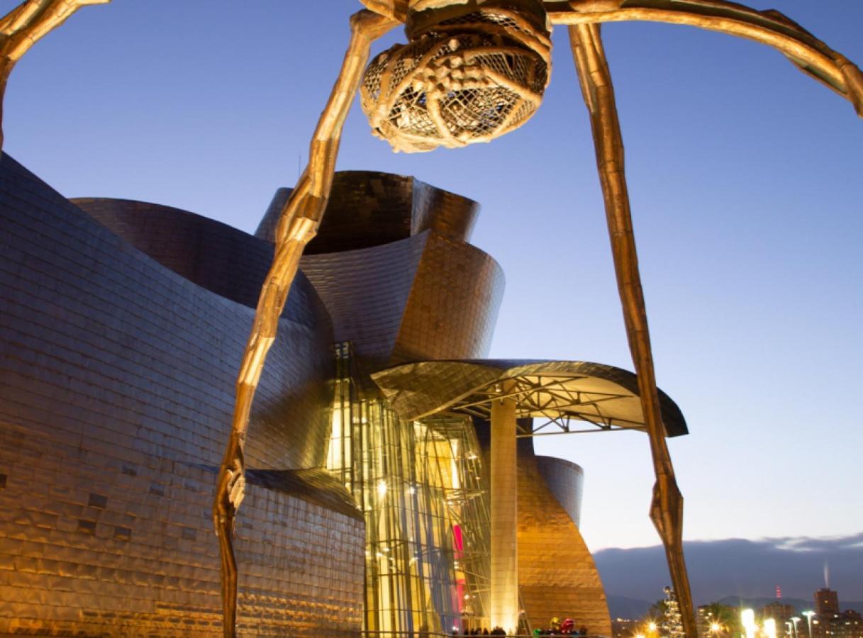 Clasico Y Funcional Vivienda Turistica Centro Bilbao Exteriör bild
