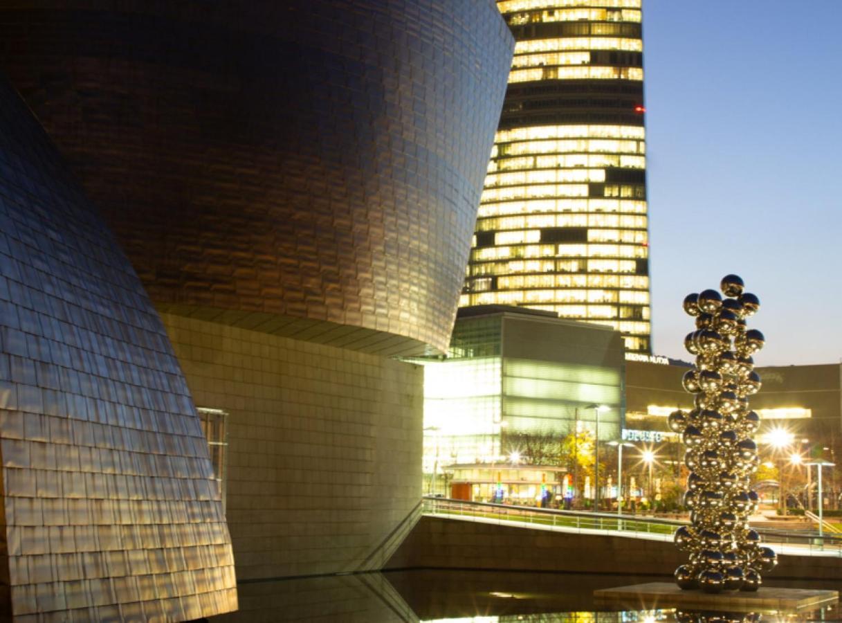 Clasico Y Funcional Vivienda Turistica Centro Bilbao Exteriör bild